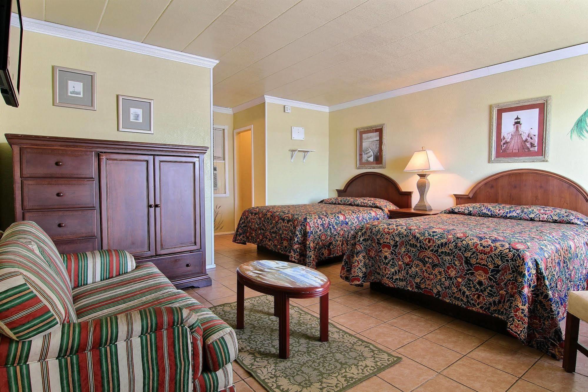 Shark Reef Resort Motel & Cottages พอร์ท อารานซัส ภายนอก รูปภาพ