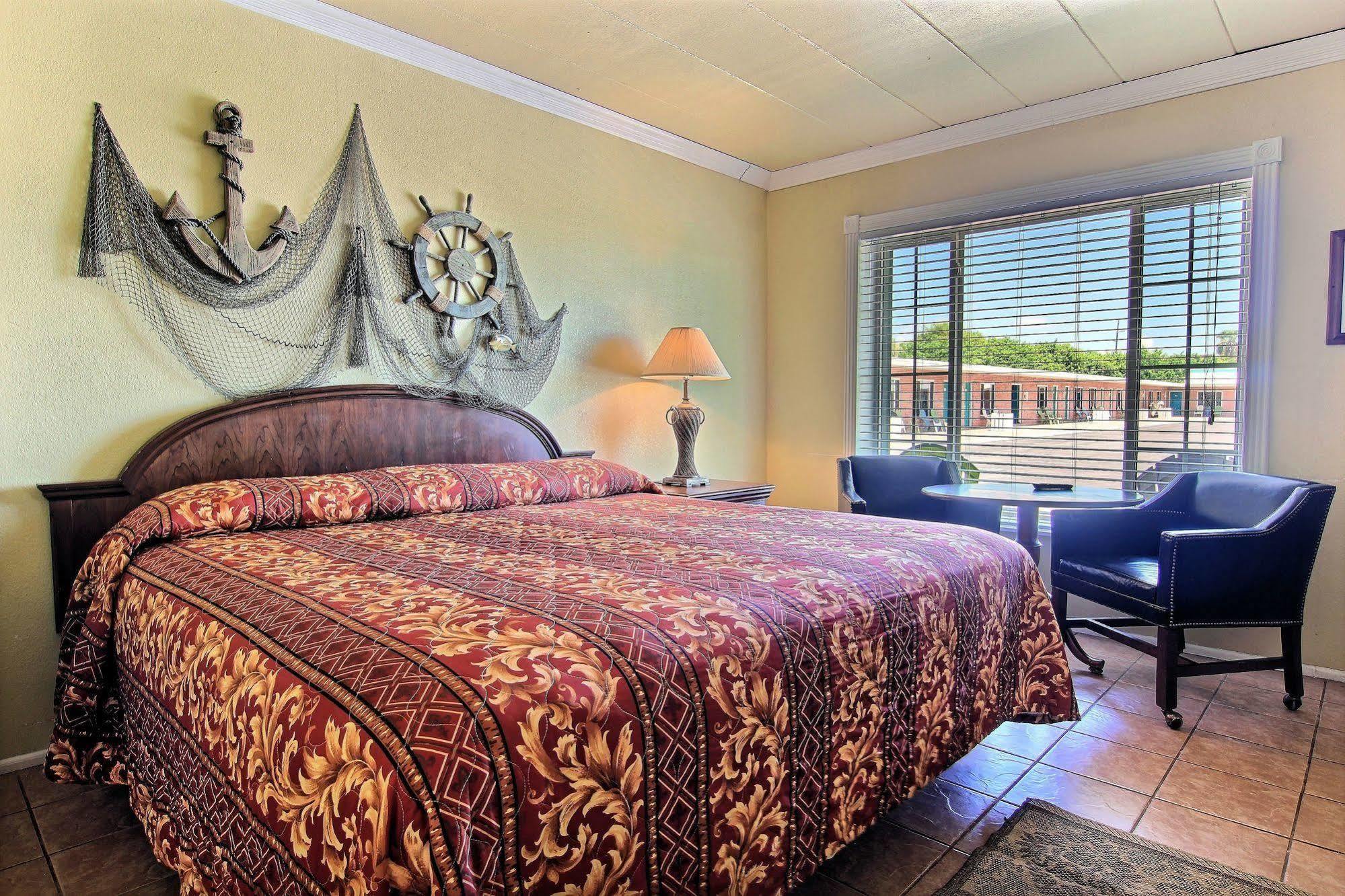 Shark Reef Resort Motel & Cottages พอร์ท อารานซัส ภายนอก รูปภาพ