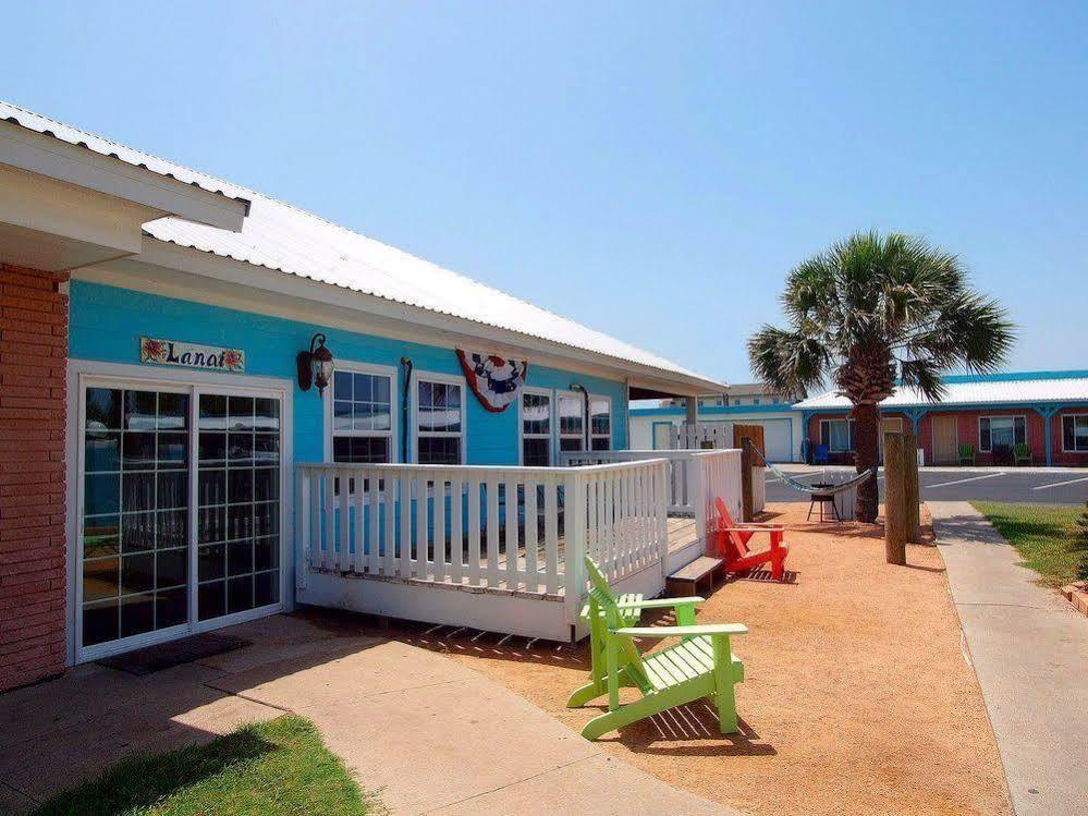 Shark Reef Resort Motel & Cottages พอร์ท อารานซัส ภายนอก รูปภาพ